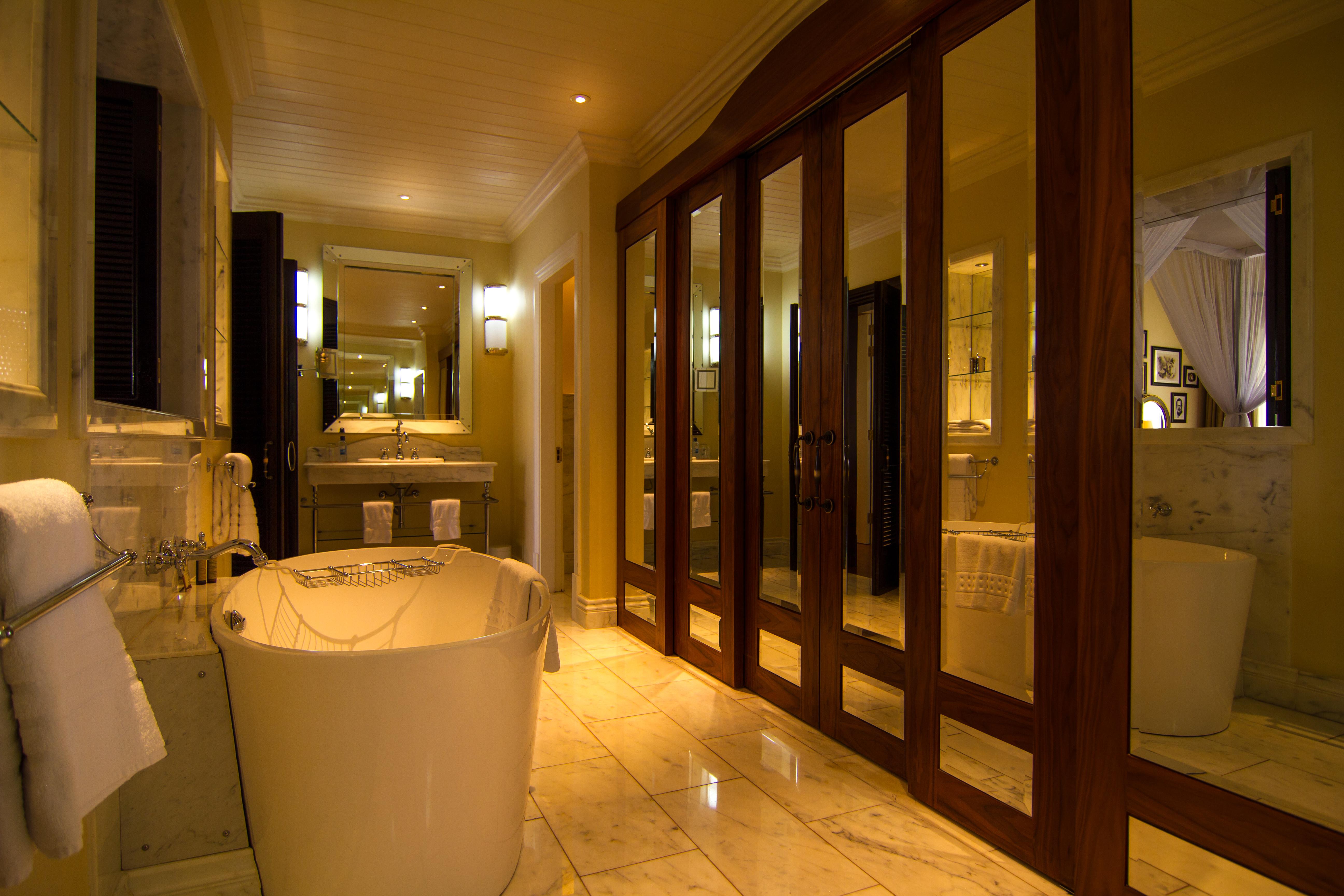 Hemingways Nairobi Hotel Ngoại thất bức ảnh