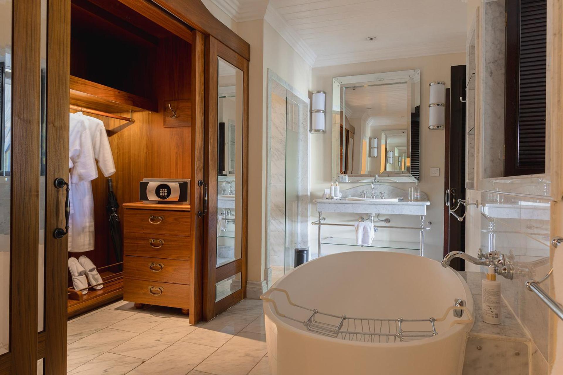 Hemingways Nairobi Hotel Ngoại thất bức ảnh